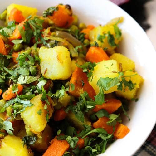 Aloo Matar Gajar Sabzi Mix Vegetarian Recipe Urban Teapot